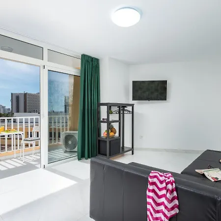 Y1da Chic Studio In 'playa De Lasamericas' *